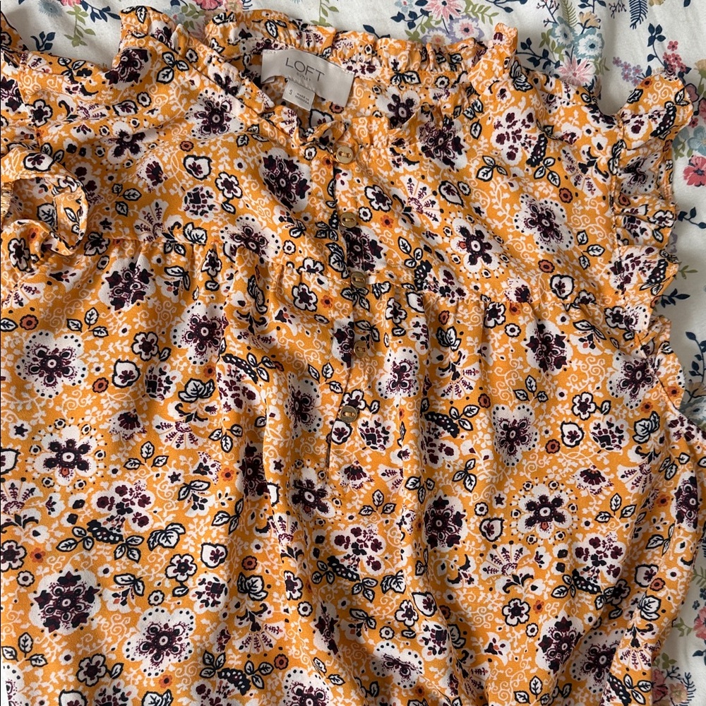 LOFT Yellow and Purple Floral sleeveless Top with Gold Buttons